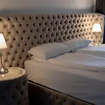 Hotell A