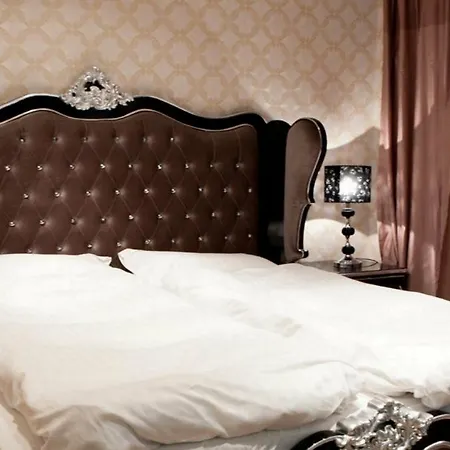 Hotel A
