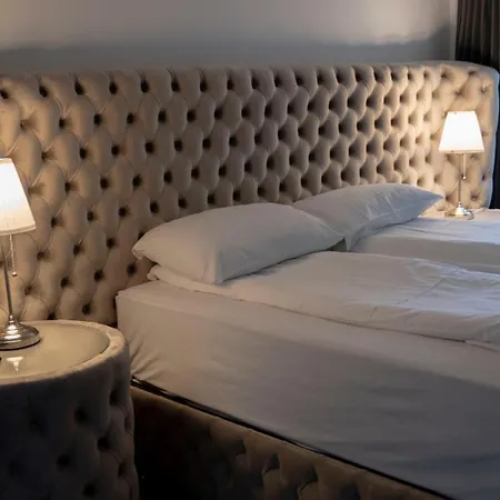 Hotel A